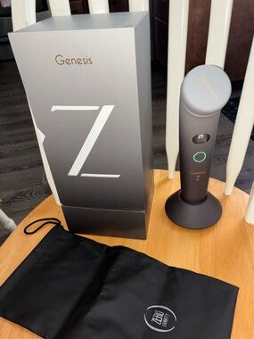 Zero Gravity Genesis Z by Earth is a LED infrared light therapy device with heat